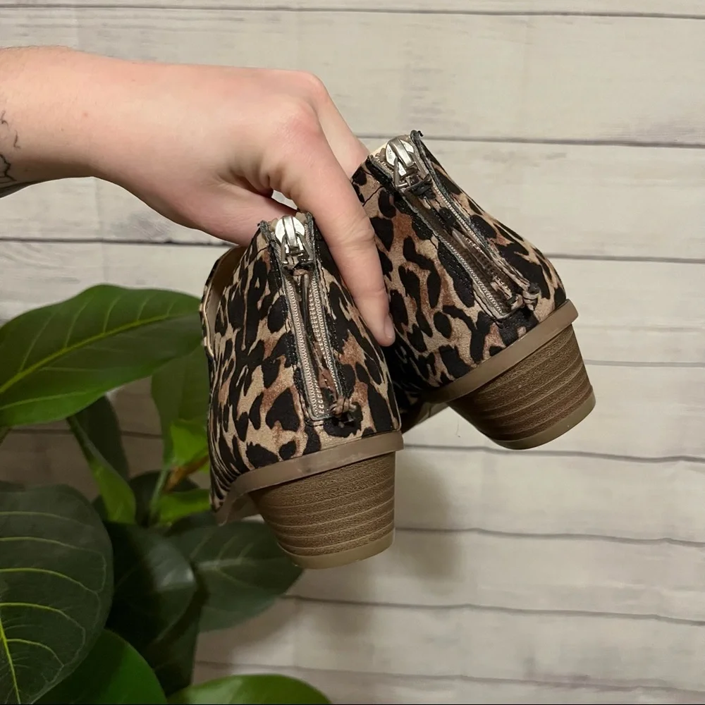NEW Kenneth Cole leopard fall booties size 9.5
